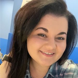 Meet your Posher, Rebecca